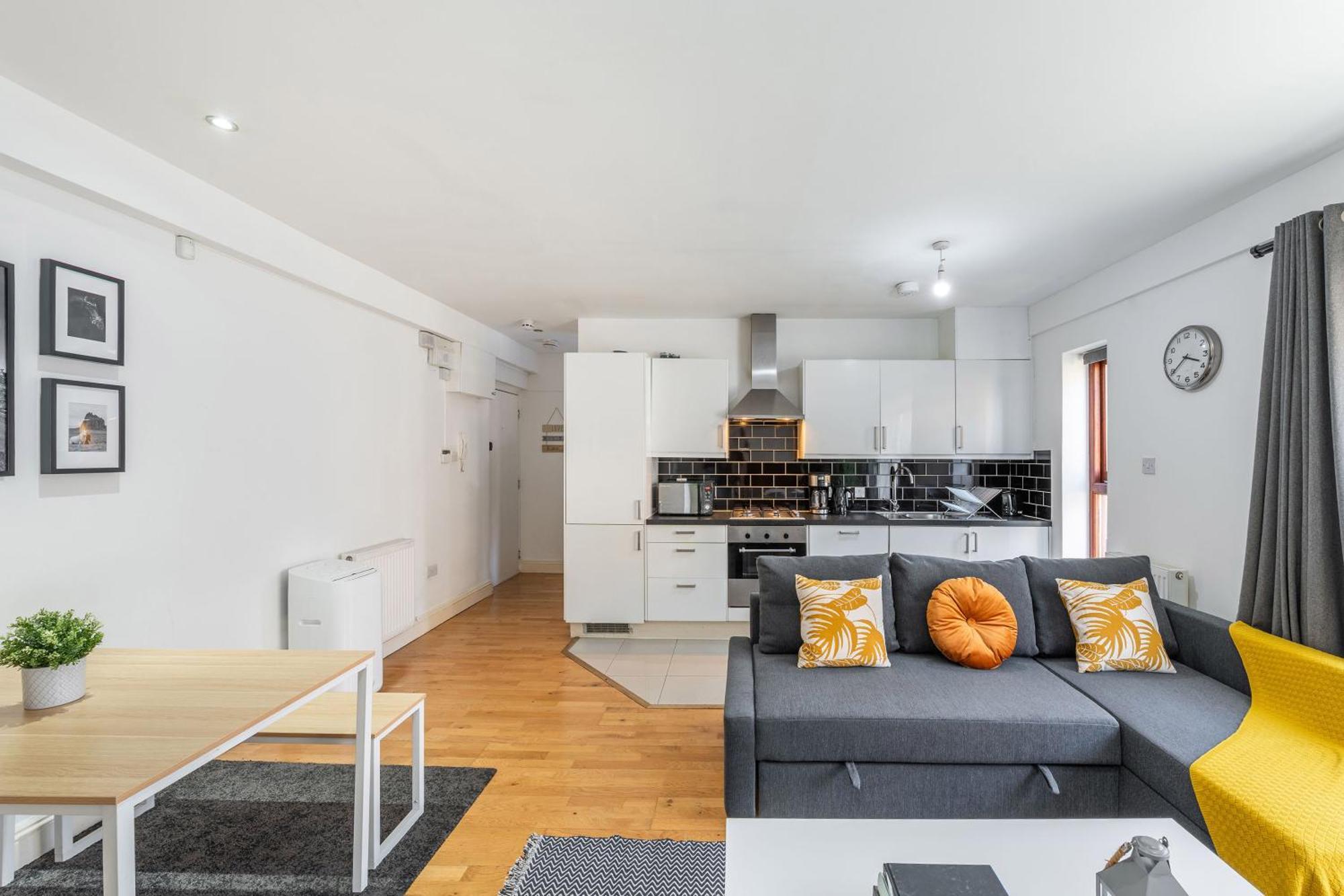 London Waterloo Apartment With Large Private Terrace - View Of The London Eye - 1 Bedroom 1 Bath ภายนอก รูปภาพ