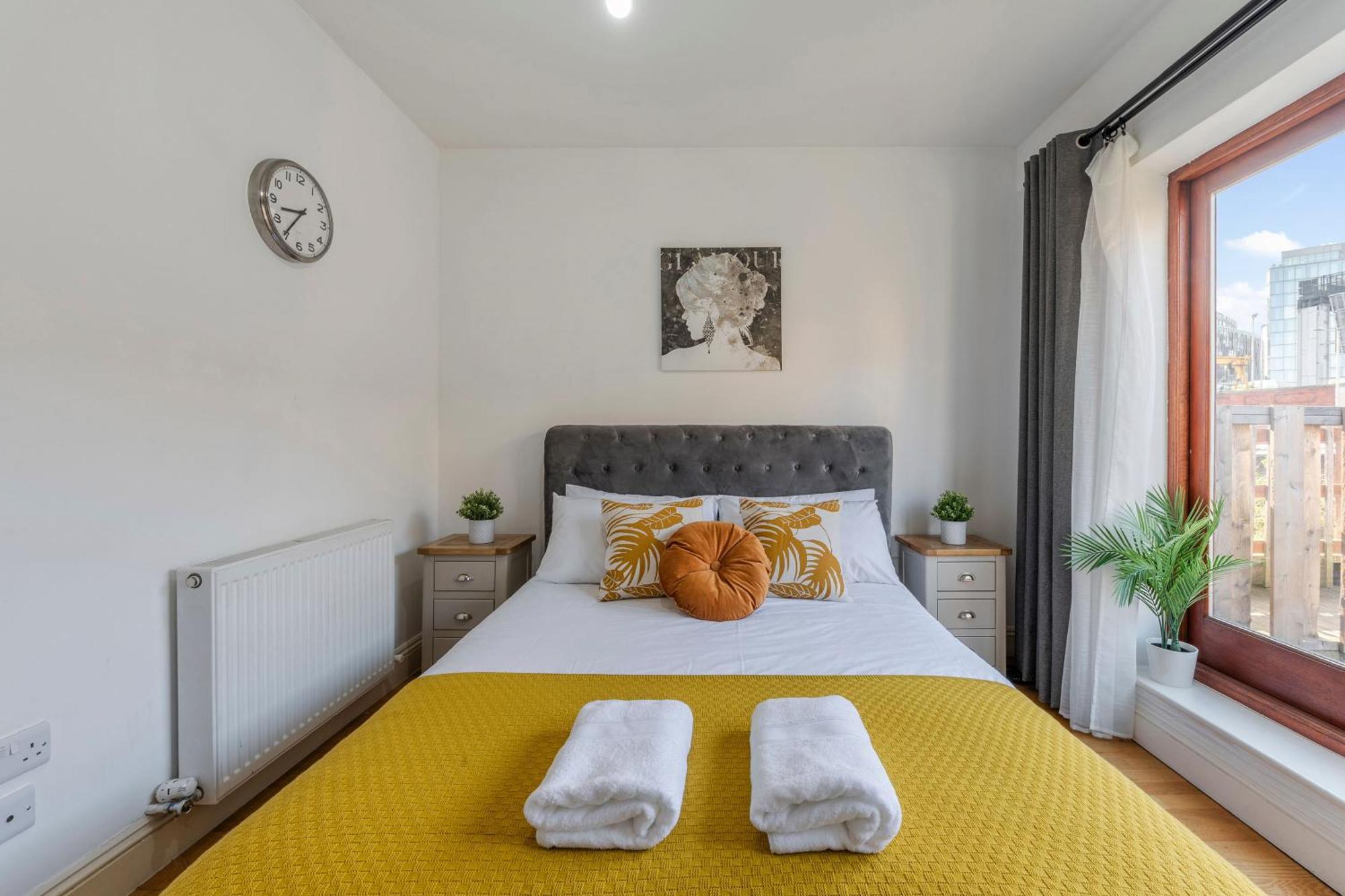 London Waterloo Apartment With Large Private Terrace - View Of The London Eye - 1 Bedroom 1 Bath ภายนอก รูปภาพ