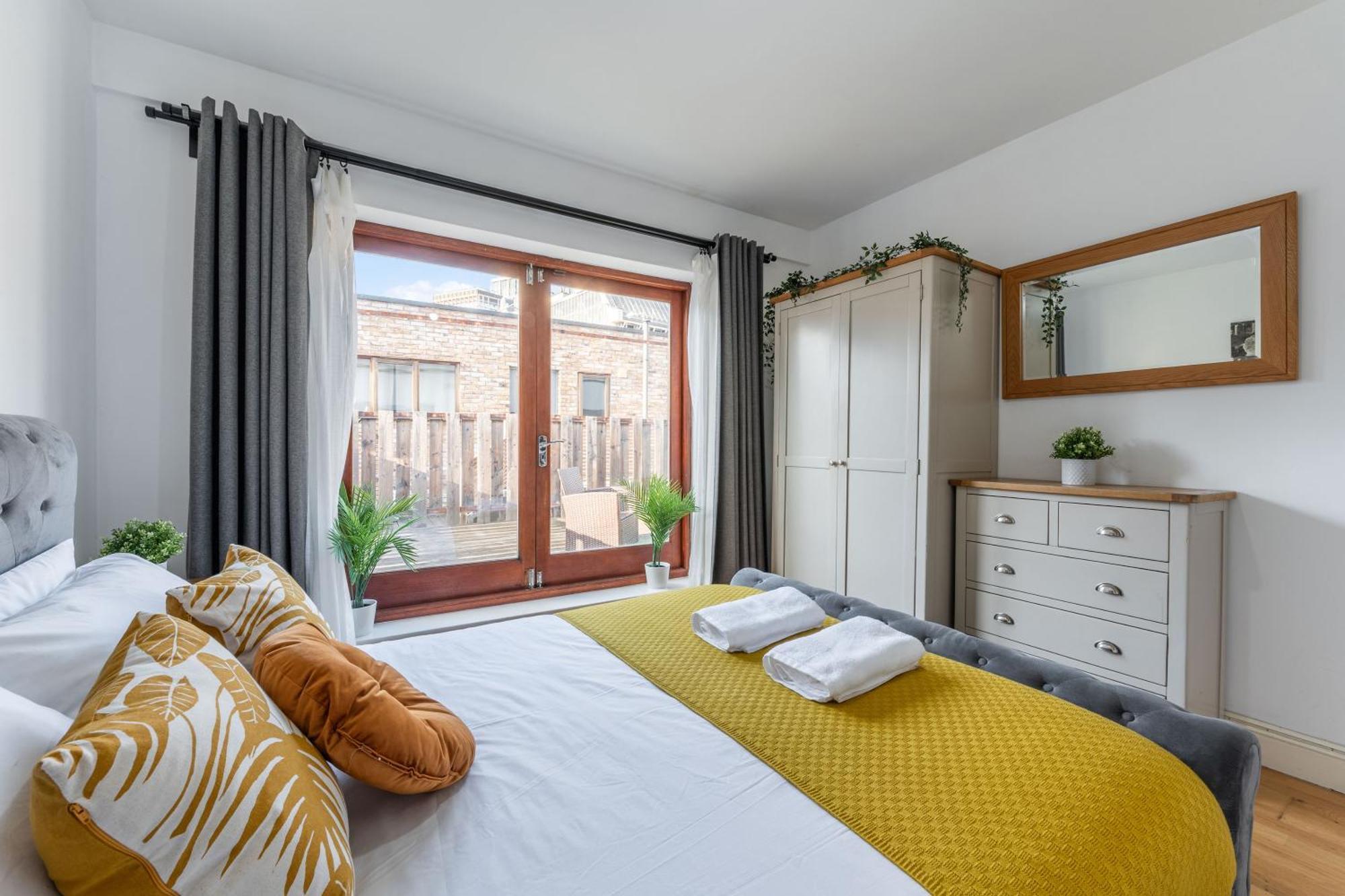 London Waterloo Apartment With Large Private Terrace - View Of The London Eye - 1 Bedroom 1 Bath ภายนอก รูปภาพ