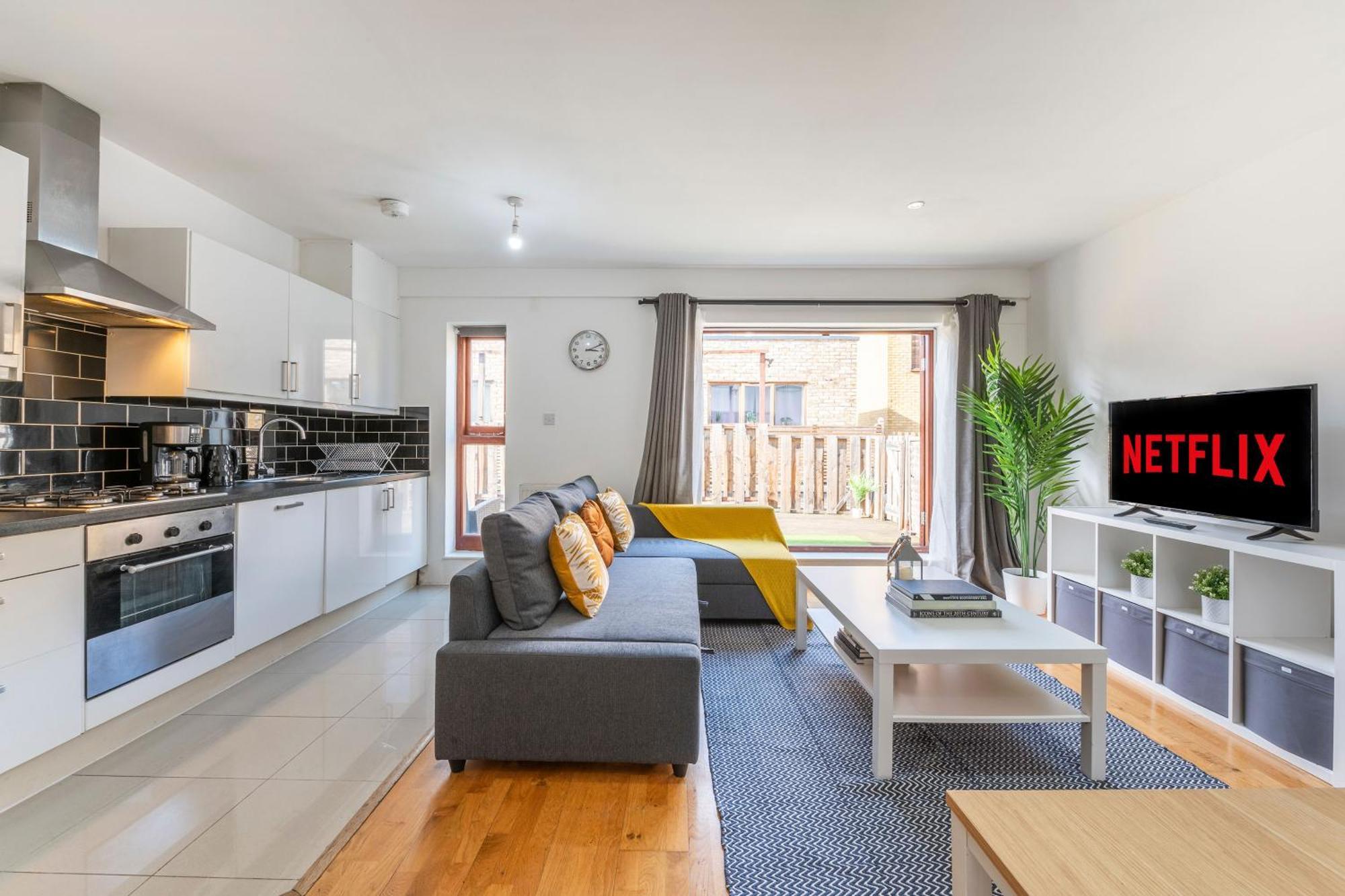 London Waterloo Apartment With Large Private Terrace - View Of The London Eye - 1 Bedroom 1 Bath ภายนอก รูปภาพ